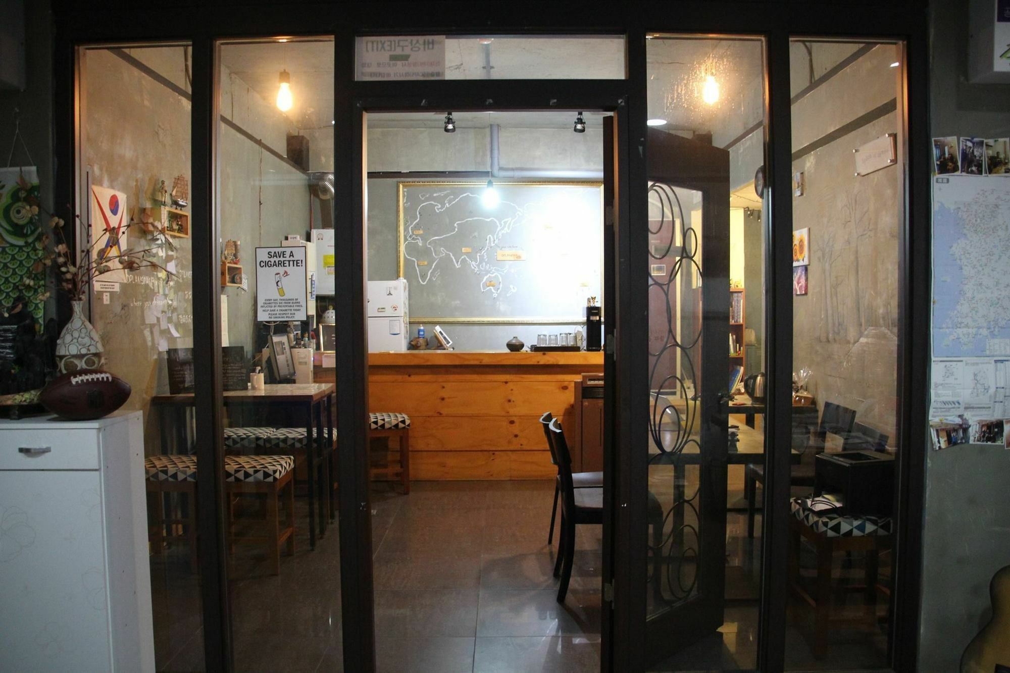 Backpackers' House Ξενοδοχείο Μπουσάν Εξωτερικό φωτογραφία
