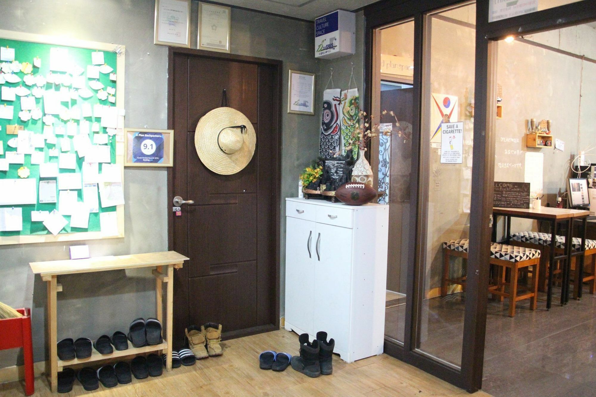 Backpackers' House Ξενοδοχείο Μπουσάν Εξωτερικό φωτογραφία